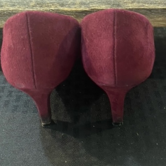 Burgundy or Maroon Pumps Size 6 - Picture 7 of 9